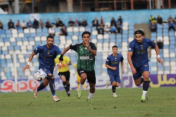 نیمه اول دیدار ذوبآهن و ملوان پرهیجان اما بیگل بود